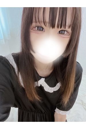 つきな