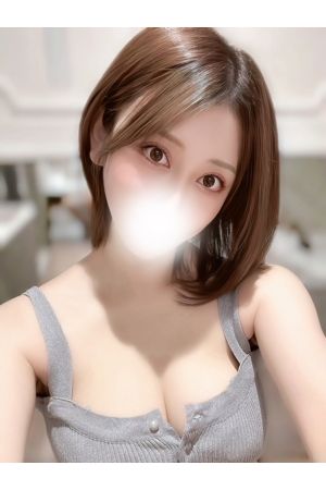 小松ひなみ