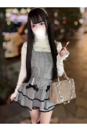 観月ねね