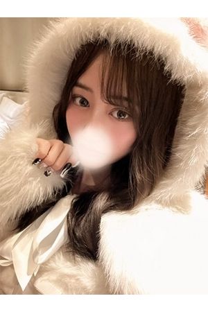 白崎ゆのん
