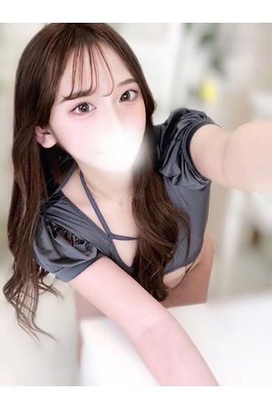 小鳥遊いぶ