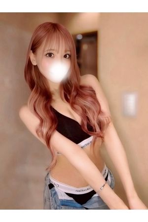夏凪リア