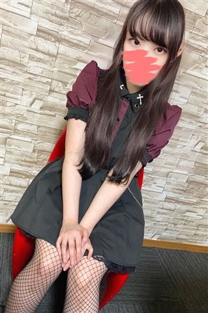 モモネ