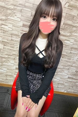 足立みゆ
