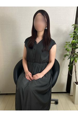 茜