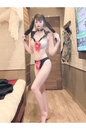 める2