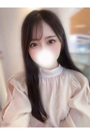 真白 さらさ