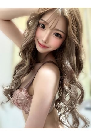中本 えな