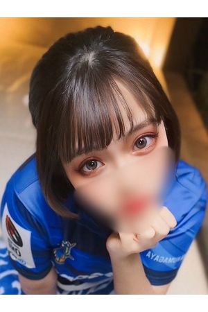 新人めい