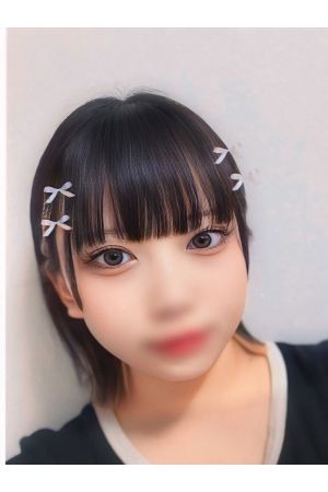 新人ゆつき
