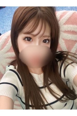 新人もも