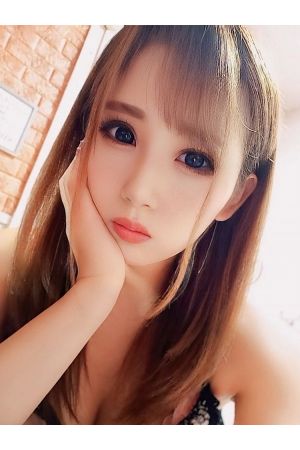 新人さりな