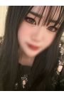 新人れな
