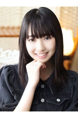 西尾すみれ