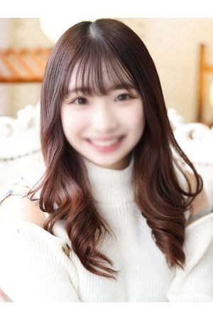 新山まゆ