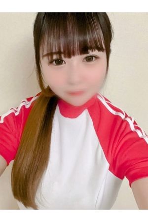 つきな