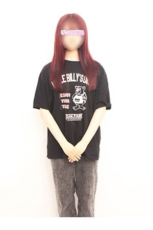 小関ふゆ